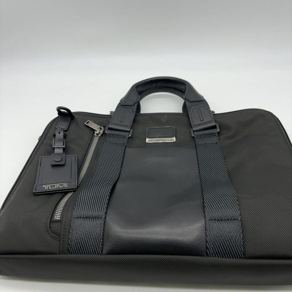 Tumi Aviano Slim Brief in Black